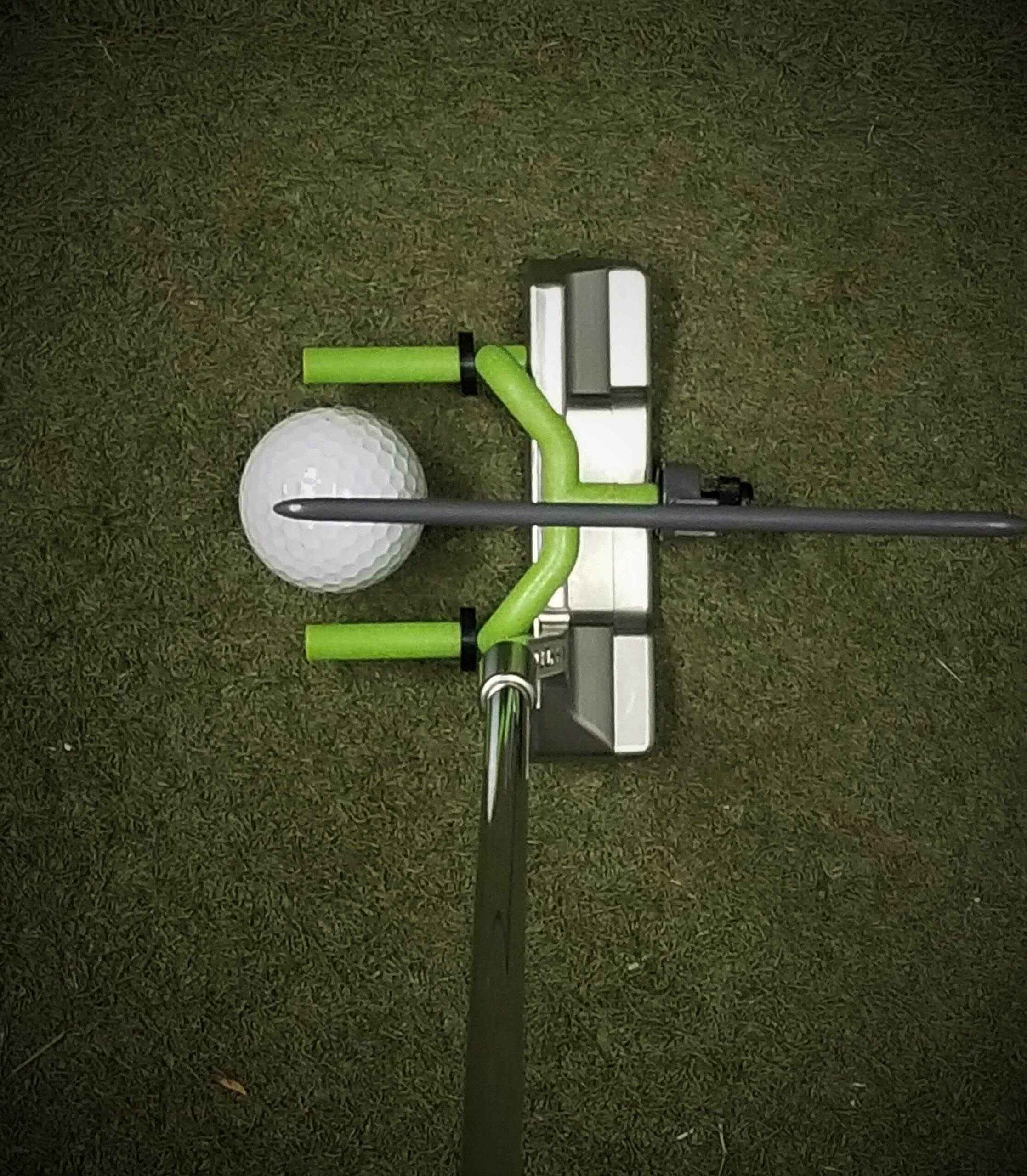 Read more about the article Swing Align Goal Post Putting Trainer