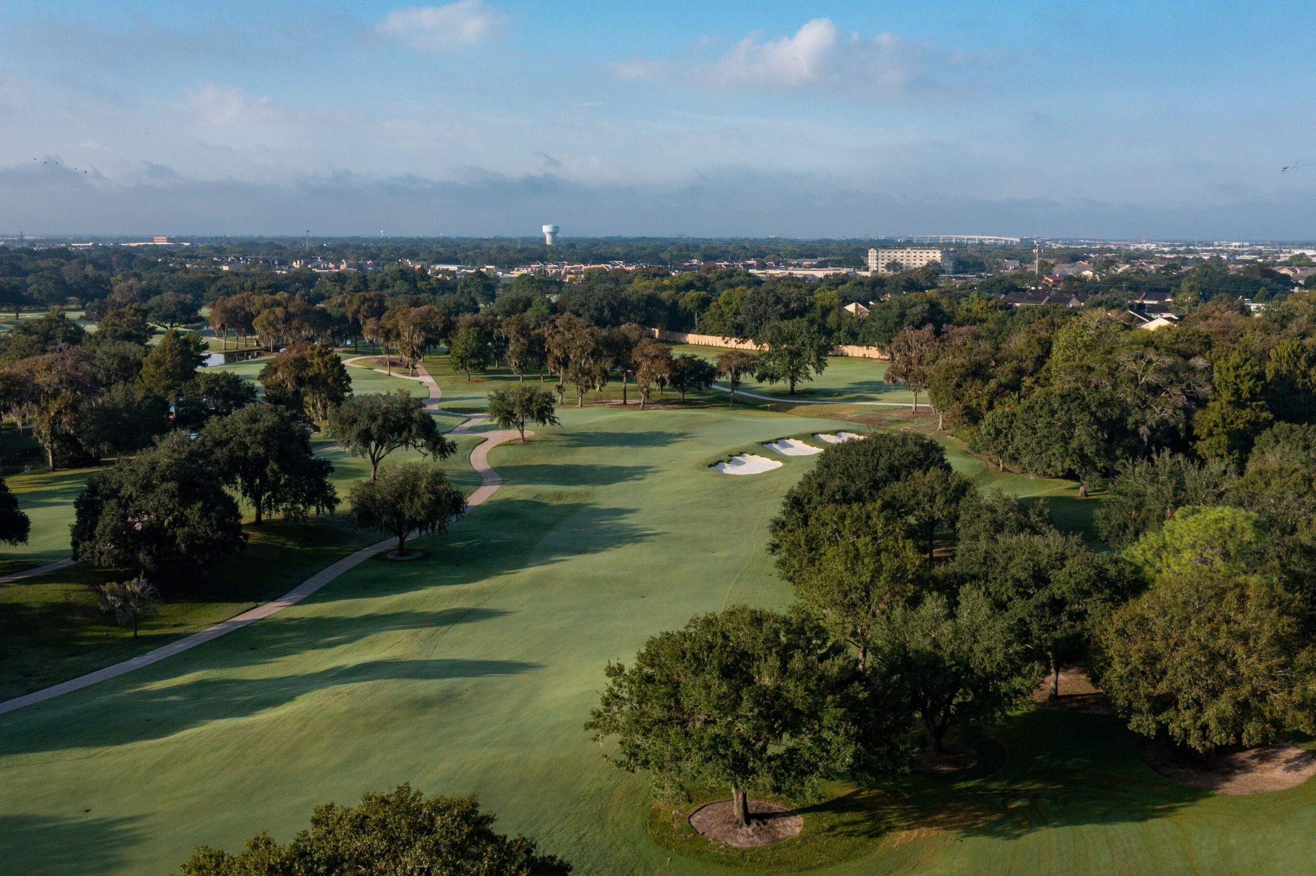 Read more about the article Tripp Davis’ Work at Houston’s BraeBurn Country Club Nears Completion