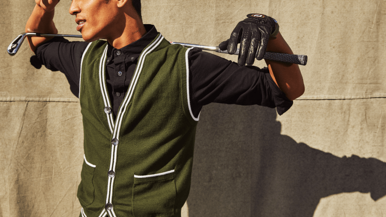 Read more about the article AMERICA’S LEADING MENSWEAR DESIGNER JOINS FORCES WITH FOOTJOY FOR A NEW COLLECTION CALLED “THE BACK TEES” FEATURING POLOS, SWEATERS, SWEATS, TROUSERS AND GOLF SHOES