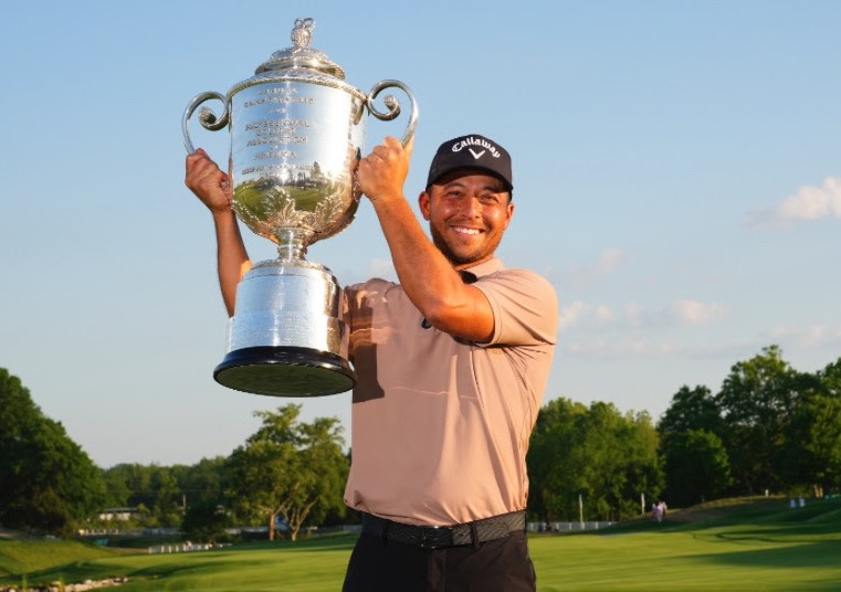 Read more about the article Xander Goes Wire to Wire at PGA – Wins his First Major