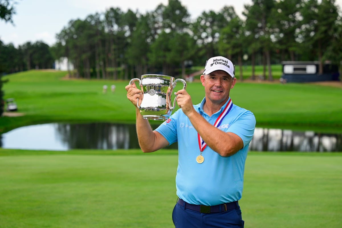 Read more about the article Harrington Grabs Senior Open at Broadmoor