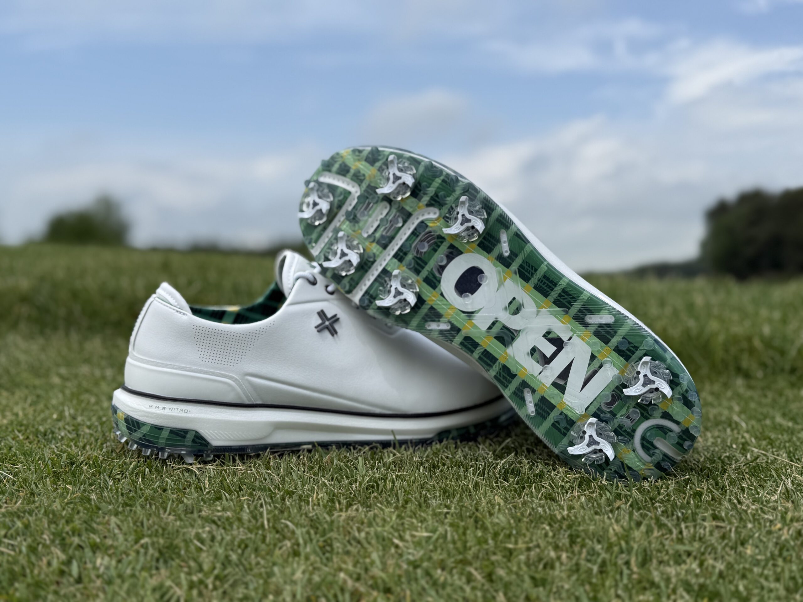 Read more about the article PAYNTR GOLF LAUNCHES EXCLUSIVE “CLUBHOUSE COLLECTION” WITH DICK’S