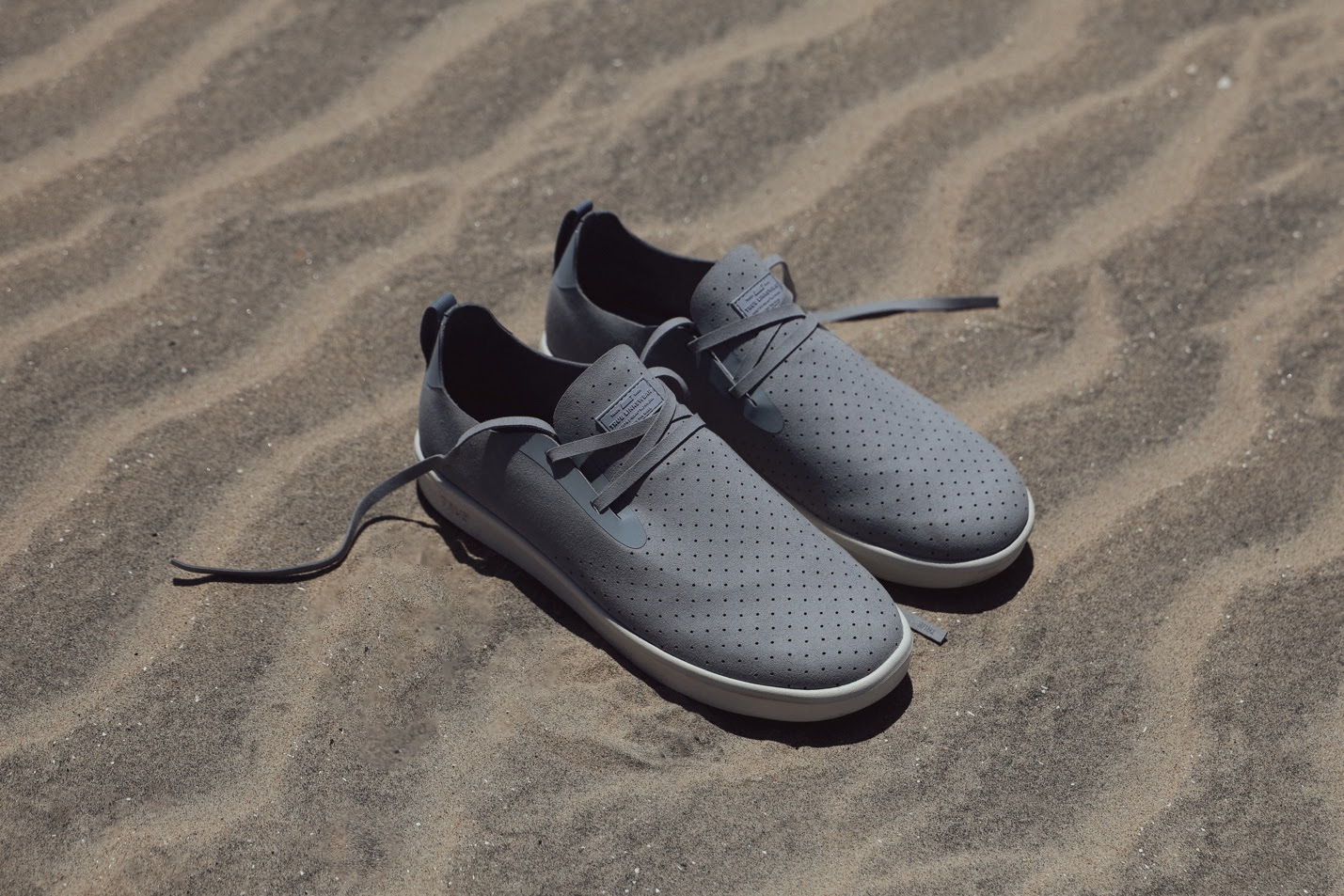 Read more about the article TRUE linkswear’s Vacay Collection Debuts withLightweight Shoe, Recovery Slide and Hoodie Offerings