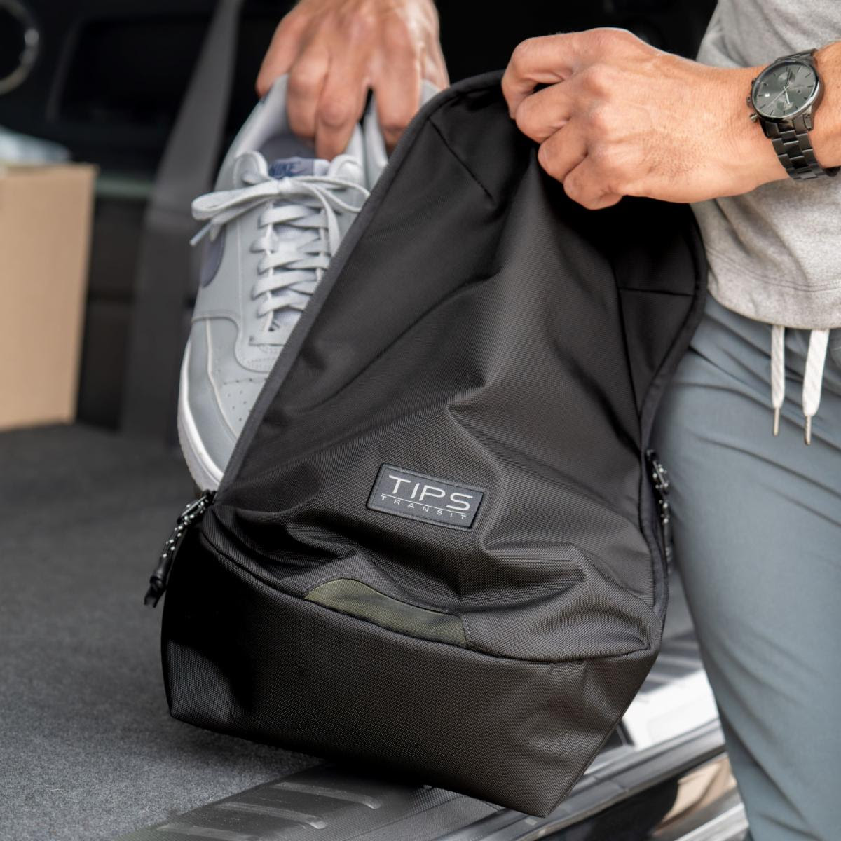 Read more about the article BLUE TEES GOLF LAUNCHES TIPS: MINIMALIST TRAVEL GEAR BUILT FOR LIFE ON THE MOVE