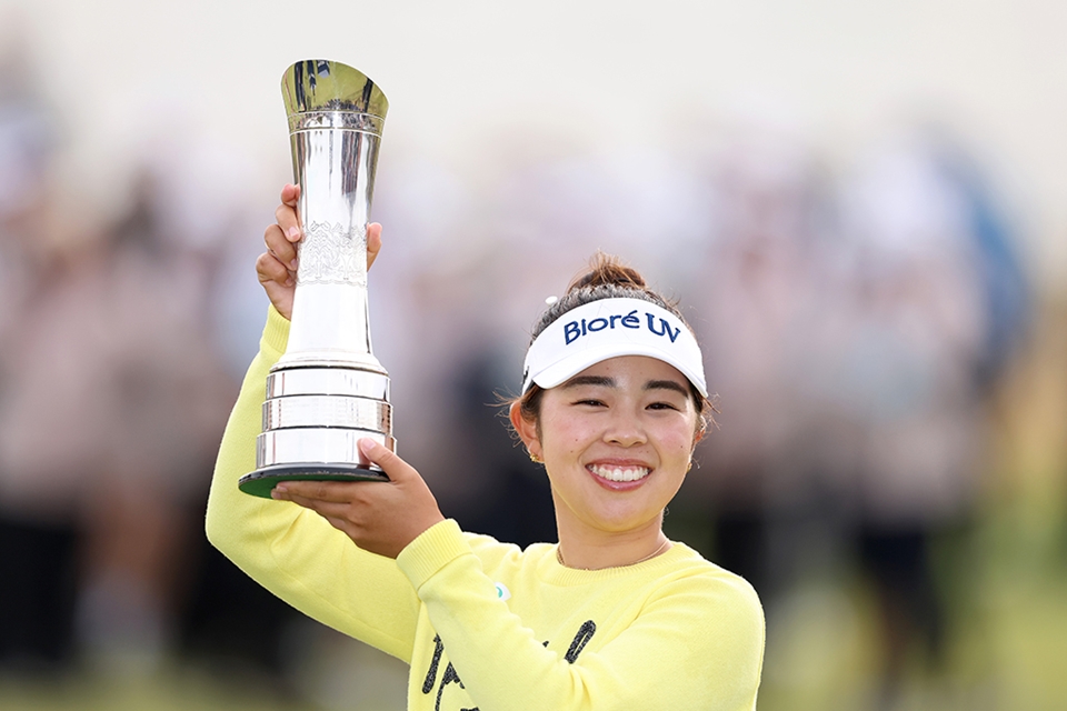 Read more about the article Yamashita Reigns Supreme, Holds Off Hull Charge to Win AIG Women’s Open