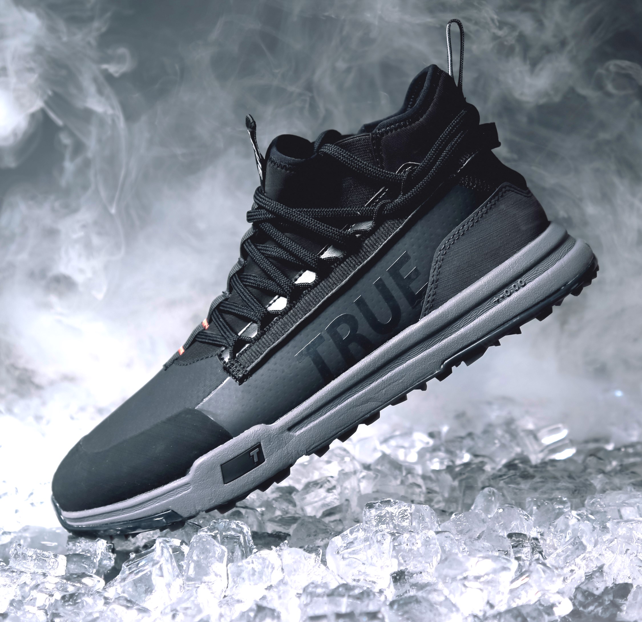 Read more about the article TRUE linkswear OG3 High Made for Miserable Weather